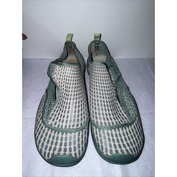 Jsport Shoes - JSport Womens Water Shoes Size 8 Slip On Aqua Shoes Green Comfort Lightweight